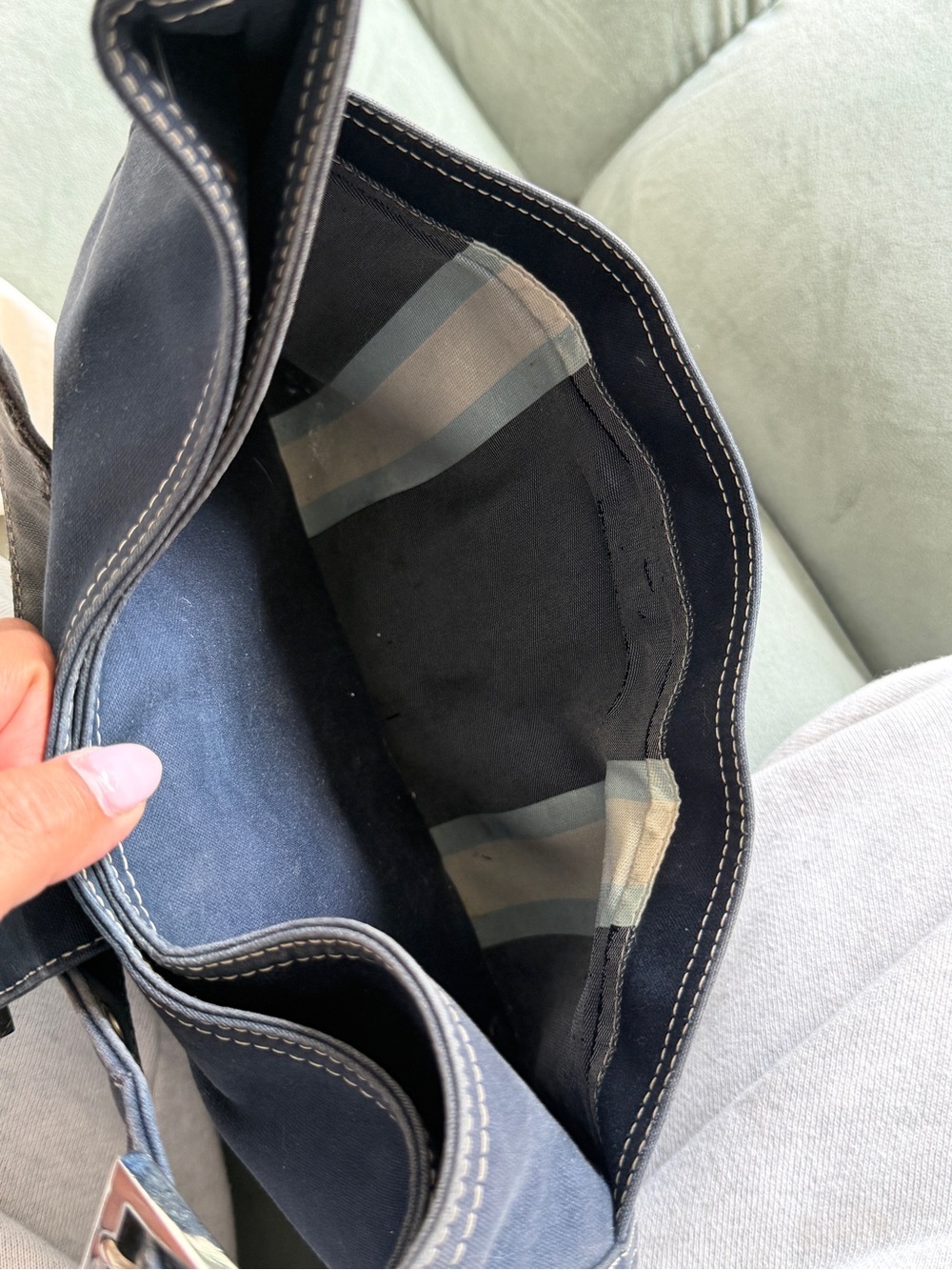 Fendi Mama Baguette Shoulder Bag - Picture 8 of 12
